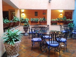 Hotel La Rienda Misión Tequillan