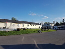 Fox Motor Inn