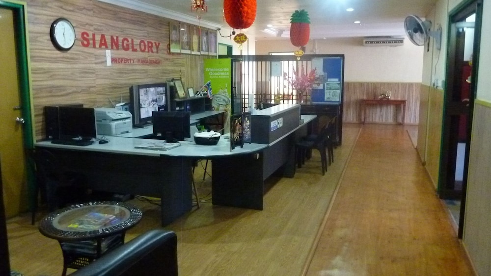 7 Hung Hung Inn
