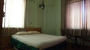 7 Hung Hung Inn