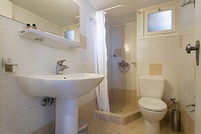 Hotel Roumani