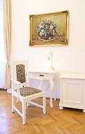 Hotel U Zlateho Jelena