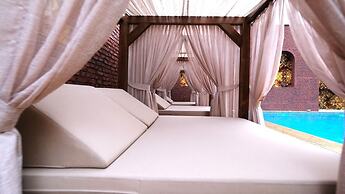 Duqqan Deluxe Hotel