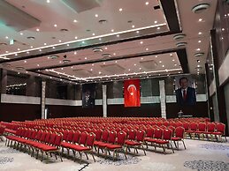 Pullman Istanbul Airport and Convention Center Hotel