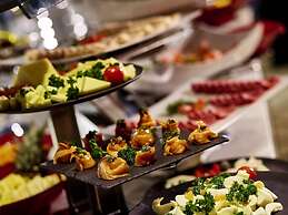 Pullman Istanbul Airport and Convention Center Hotel
