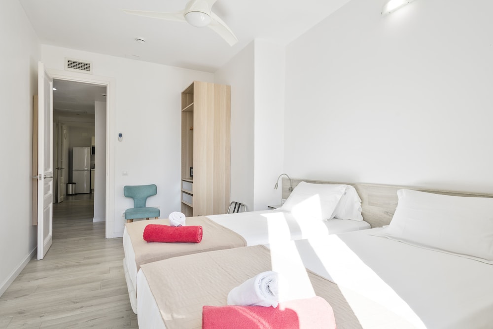 Stay Together Barcelona Apartments
