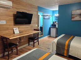 Harbour Light Motel