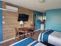 Harbour Light Motel