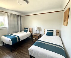 Harbour Light Motel