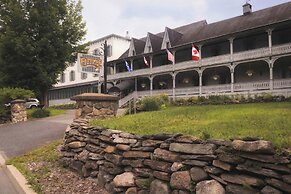 Auberge Lakeview Inn