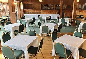 Auberge Lakeview Inn