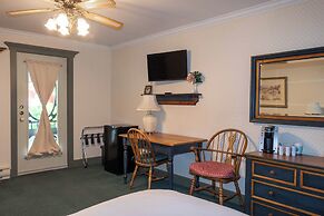Auberge Lakeview Inn
