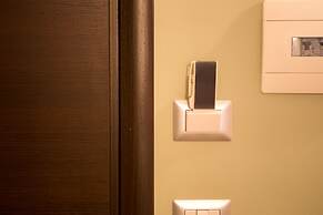 Mikale Rooms
