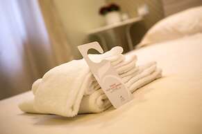 Mikale Rooms