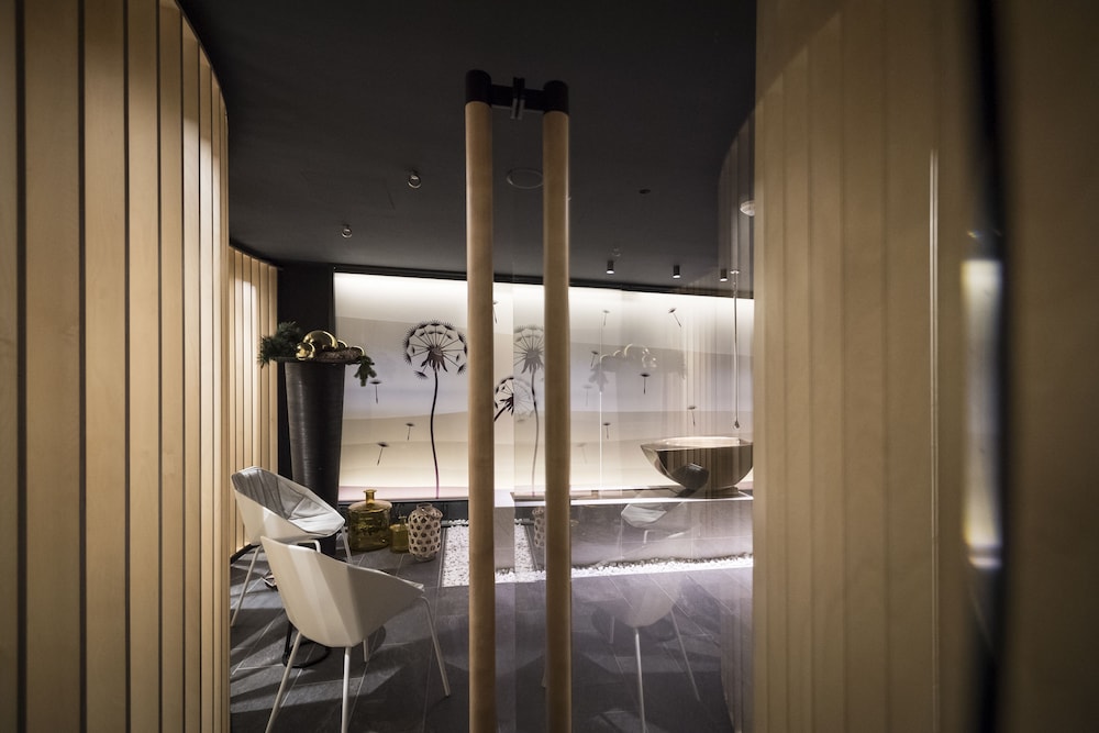 Post Hotel - Adults Only