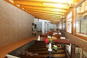Eren Otel Çeşme