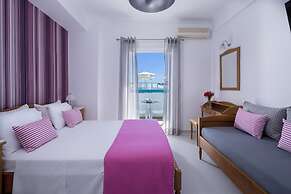 Santellini Hotel