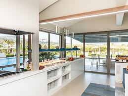 Marinos Beach Hotel