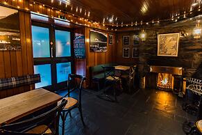 Loch Leven Hotel & Distillery