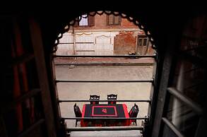 Hira Guest House