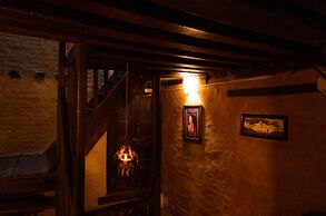 Hira Guest House
