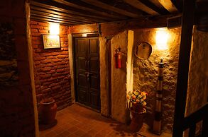 Hira Guest House