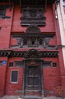Hira Guest House