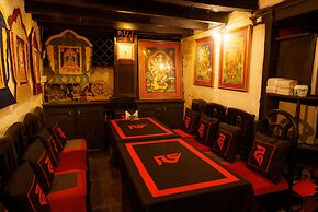 Hira Guest House