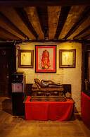 Hira Guest House