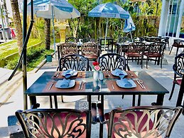 Sea Breeze Resort