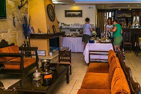 Epavlis Boutique Suites
