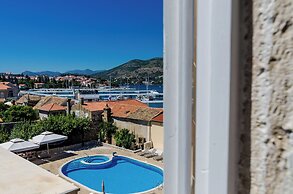 Orka Apartments