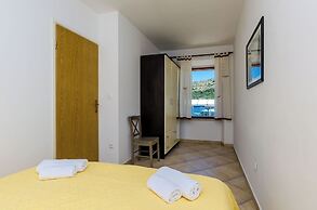 Orka Apartments