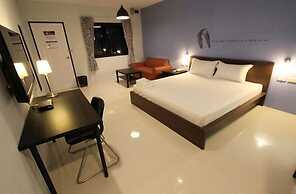 Eazy Motel Bangna