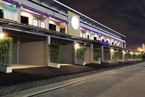 Eazy Motel Bangna