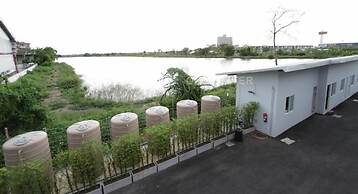 Eazy Motel Bangna