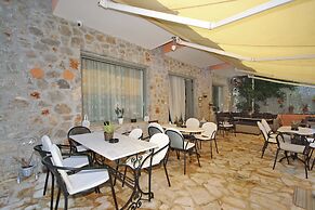 Aloe Luxury Apartments & Suites