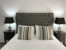 Aloe Luxury Apartments & Suites