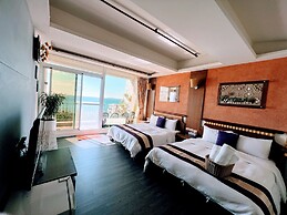 Ming-Jun Holiday Inn