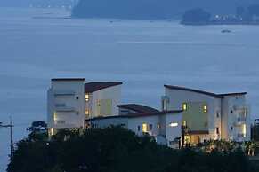 Tacet Pension