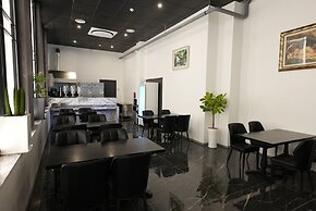 Hotel Amare
