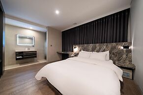 Hotel Amare