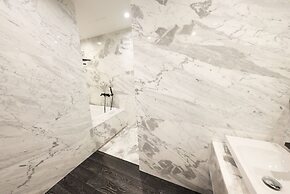 Hotel Amare