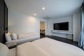 Hotel Amare