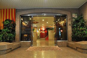 Hua Guo Hotel