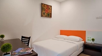 Big Orange Hotel