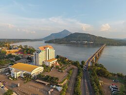 Champasak Grand Hotel
