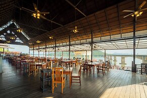 Champasak Grand Hotel
