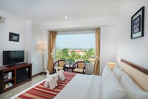 Champasak Grand Hotel