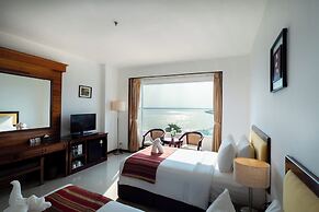 Champasak Grand Hotel